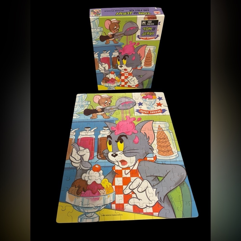 Vintage 1983 Tom and Jerry Golden Golden Jigsaw Puzzle